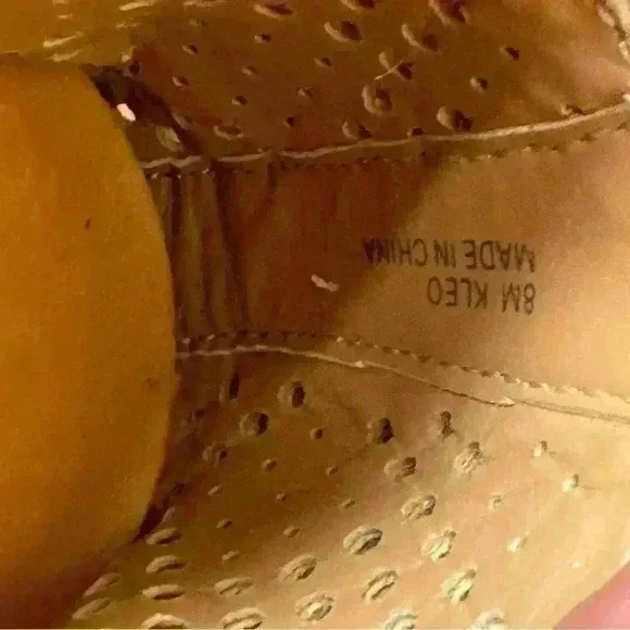 Dolce Vita Kleo Perforated Suede Taupe Loafers size 8 EUC - Picture 10 of 10